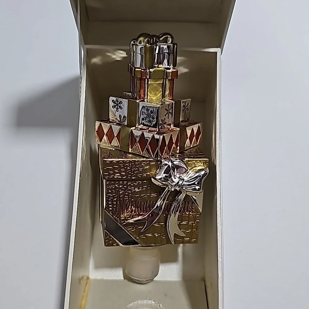 NEW Vintage Neiman Marcus Gift Box Wine Bottle Stopper - Never Used